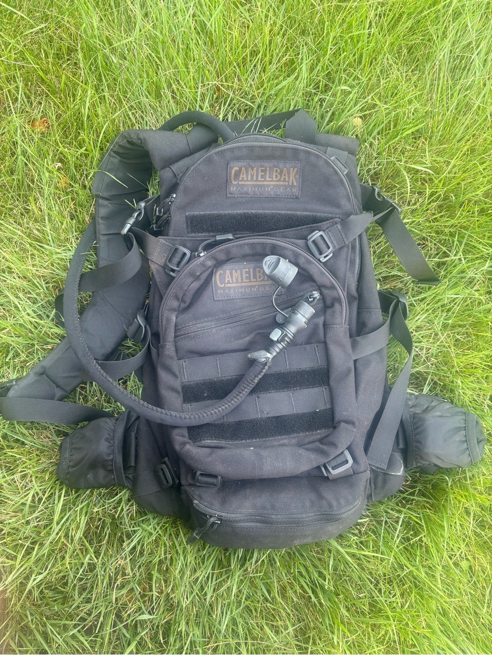 Camelbak Maximum Gear Transformer Black Hydration Backpack w used 102oz Reservoi